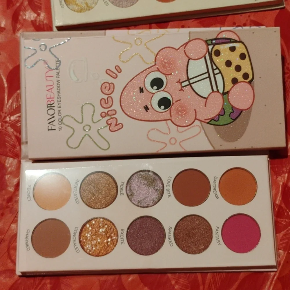 Makeup - Picture 3 of 6